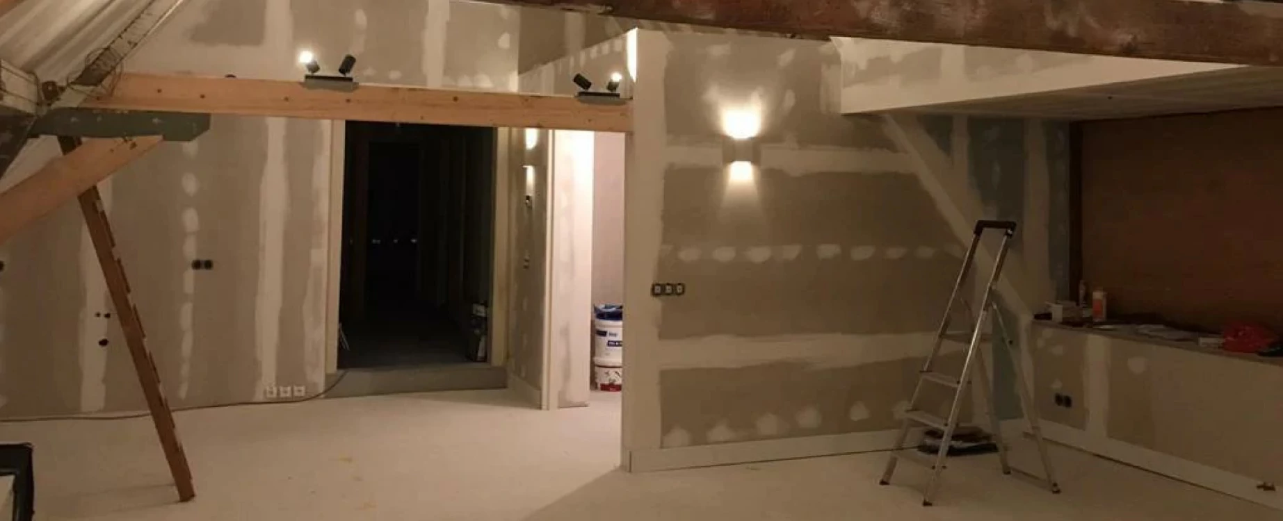 Afwerken-wanden-en-plafond